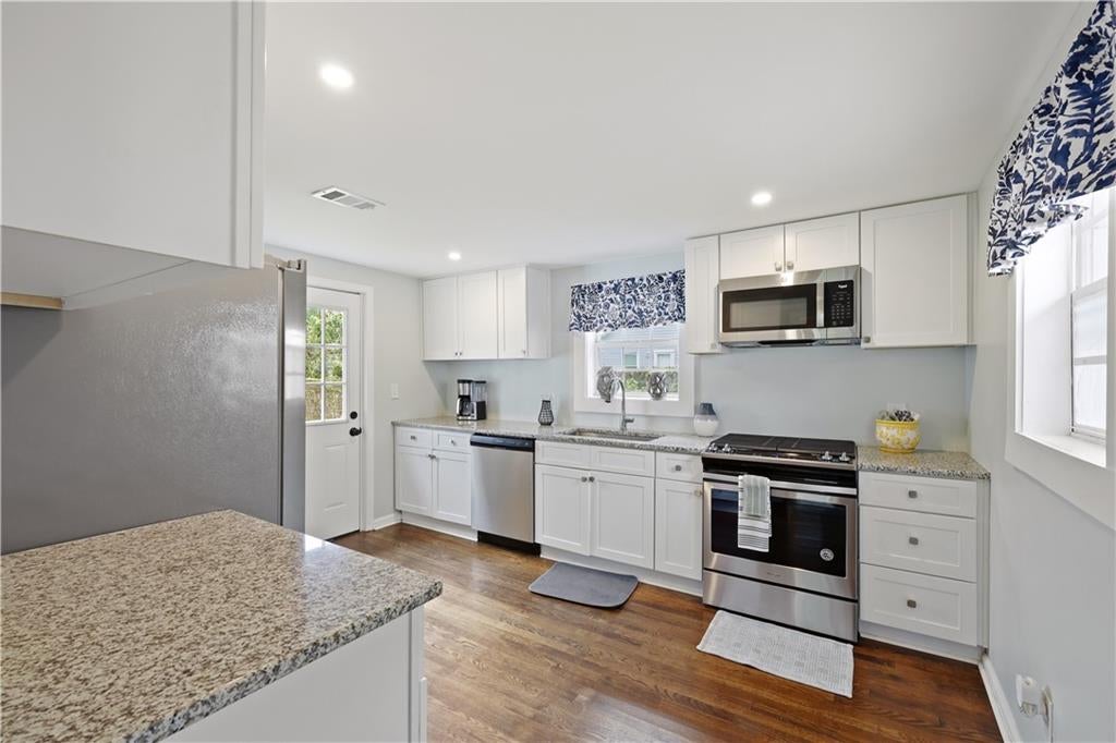 1229 E Bolton Street