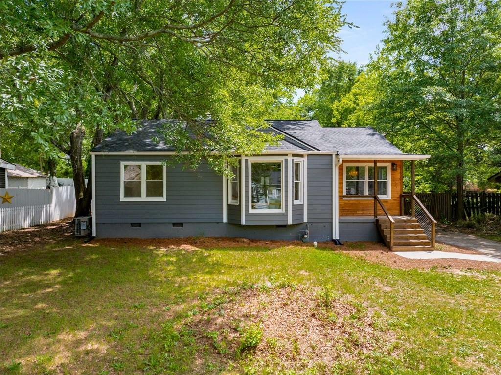 638 Medford Place, Smyrna, Georgia image 2