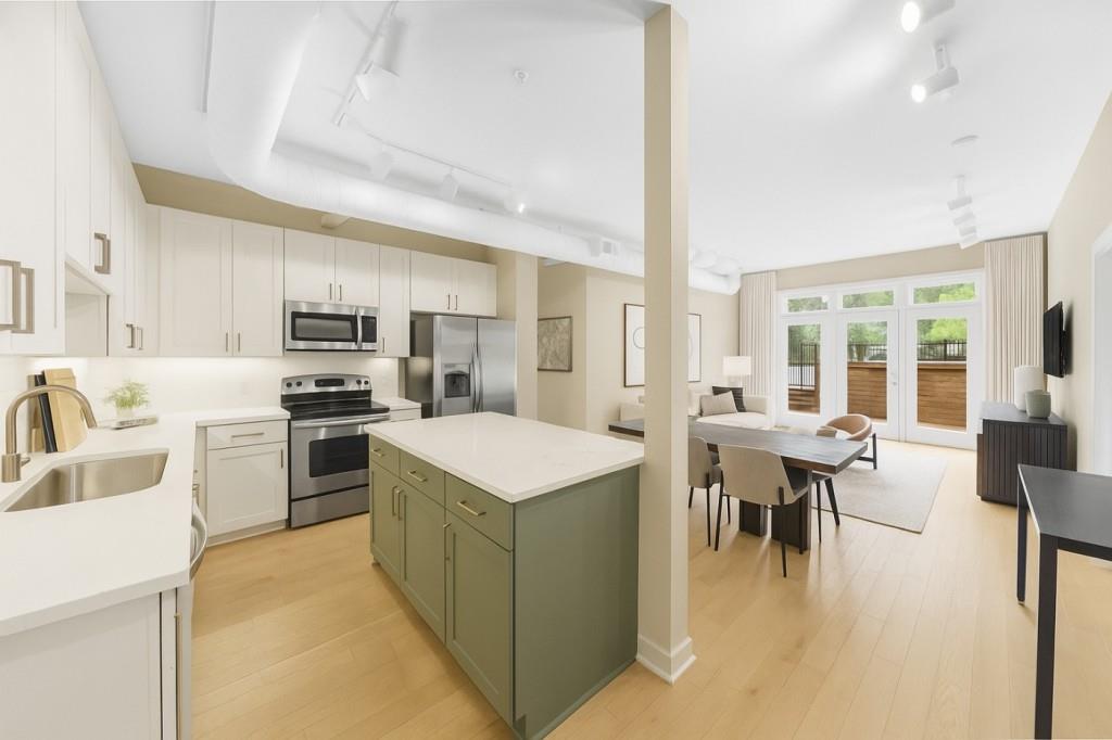 5300 Peachtree Road 1608