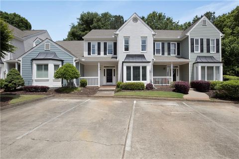 1002 Saddle Hill Marietta GA 30068