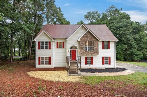 Homes For Sale - 202 Whistleville Court<br/> Barrow County, Winder, GA 30680