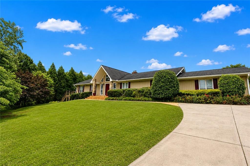 1464 Lakeview Road