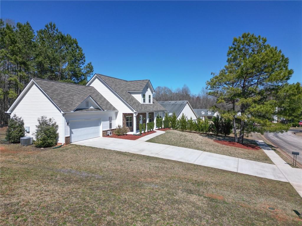 202 Glenview Trail, Griffin, Georgia image 4