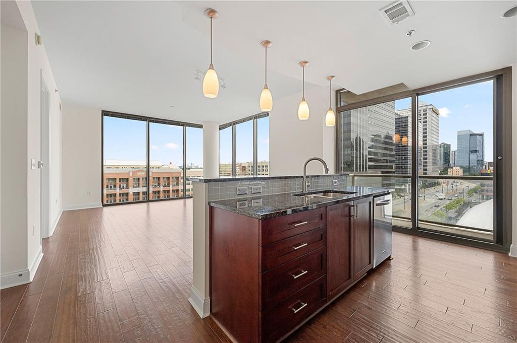 270 17th Street NW 702