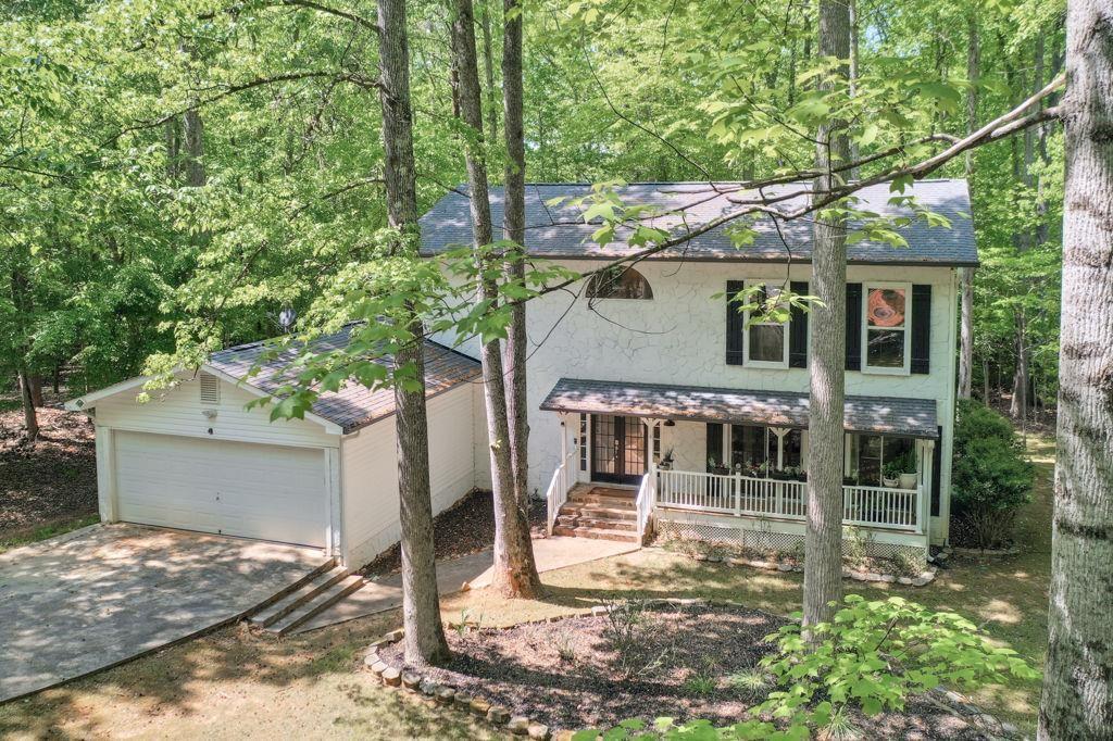 8012 Beachwood Drive