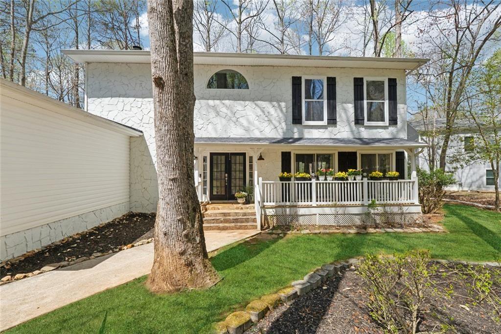 8012 Beachwood Drive