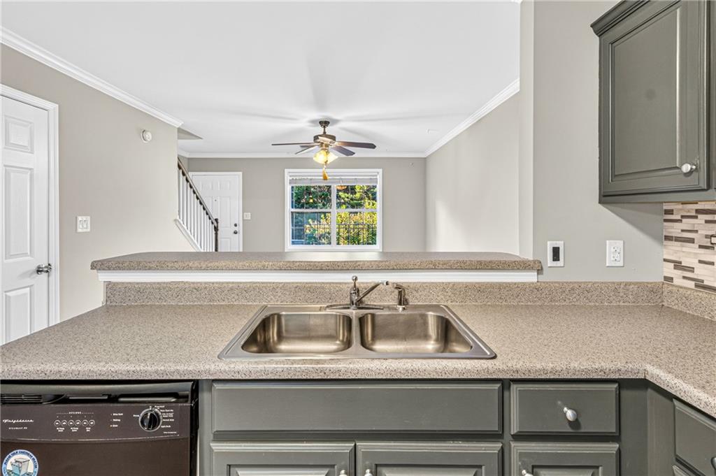 105 Whitehead Road 23