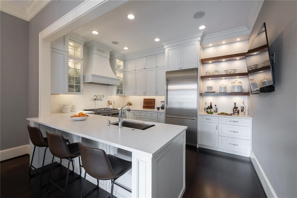 77 Peachtree Place NE 506