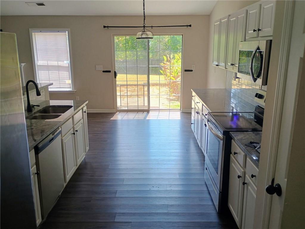 844 Langley View Court