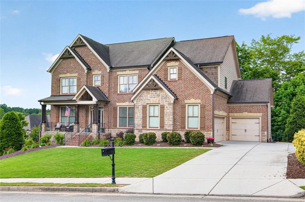 1906 Skybrooke Lane