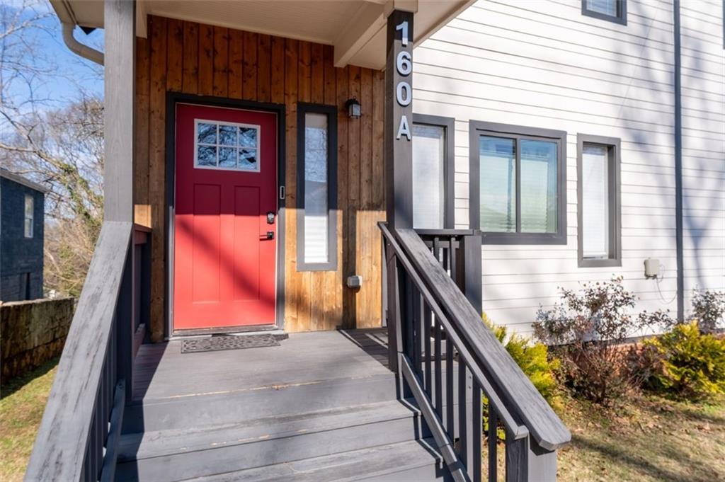 160 VANIRA Avenue SE A