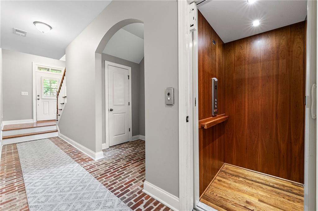 2412 St Davids Square 16