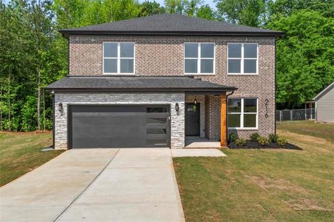 Homes For Sale - 216 Galway Lane<br/> Hampton, GA 30228