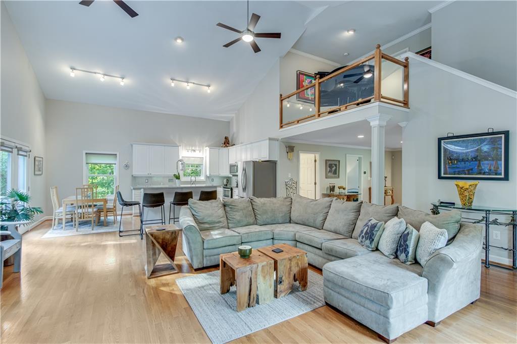 8535 Lynn Drive, Cumming, Georgia image 10