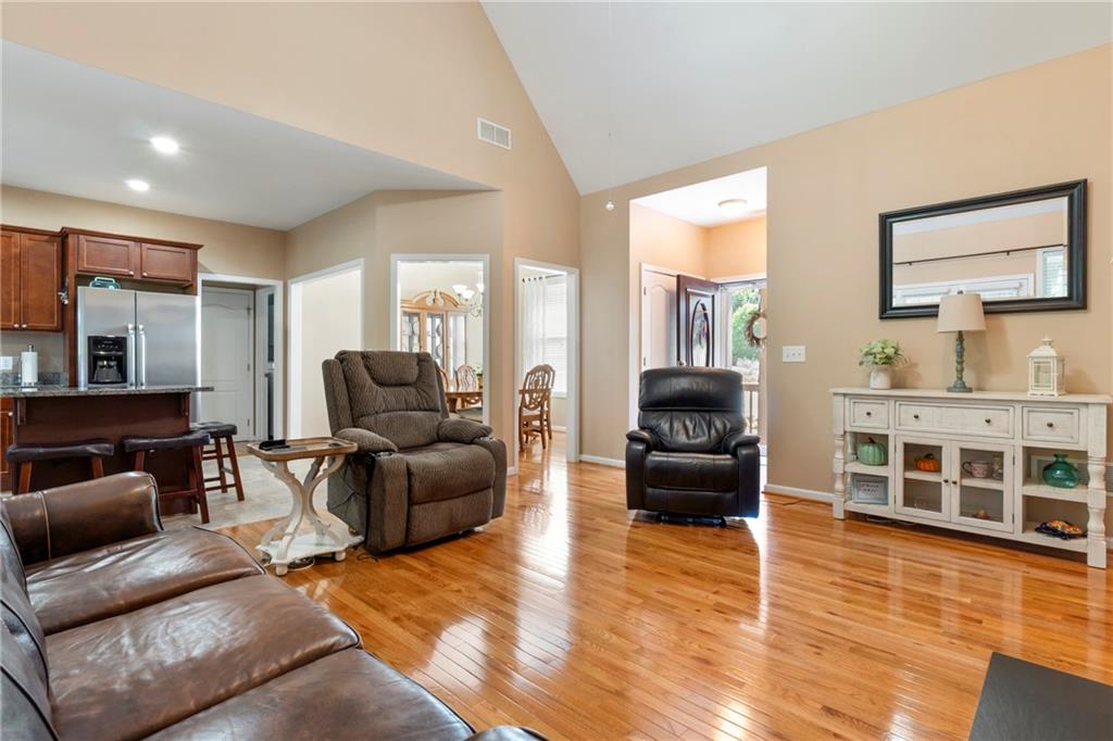 2040 Chicago Avenue, Atlanta, Georgia image 7