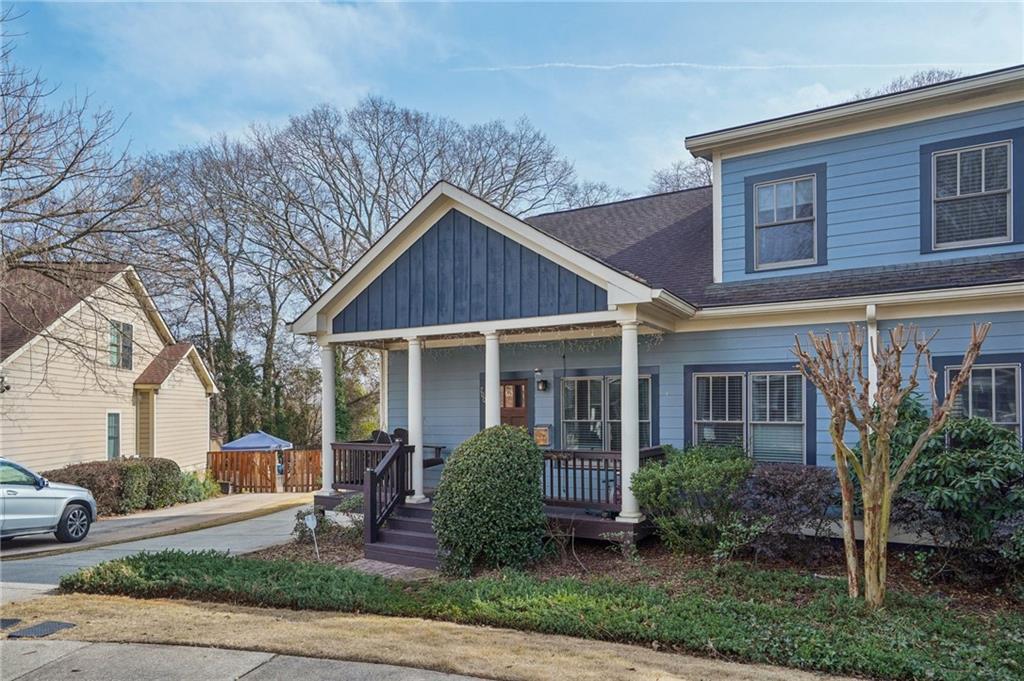 700 Frasier Circle SE