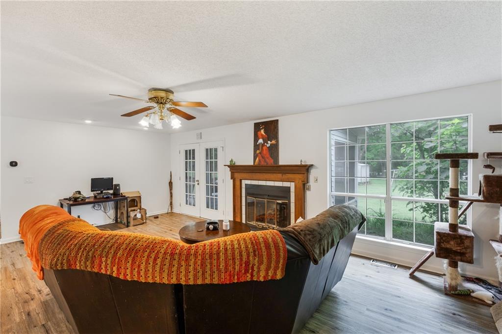 40 Carole Drive, Carrollton, Georgia image 6