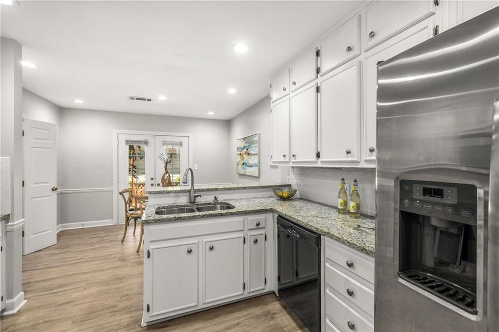 3710 Wedgewood Chase