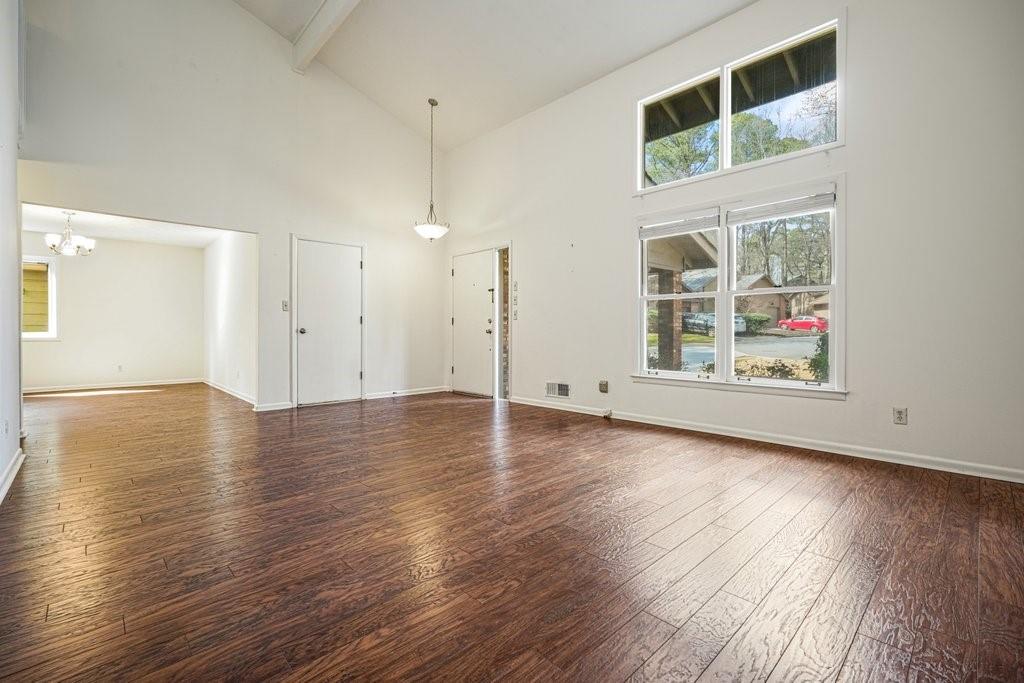 300 Cruise Court