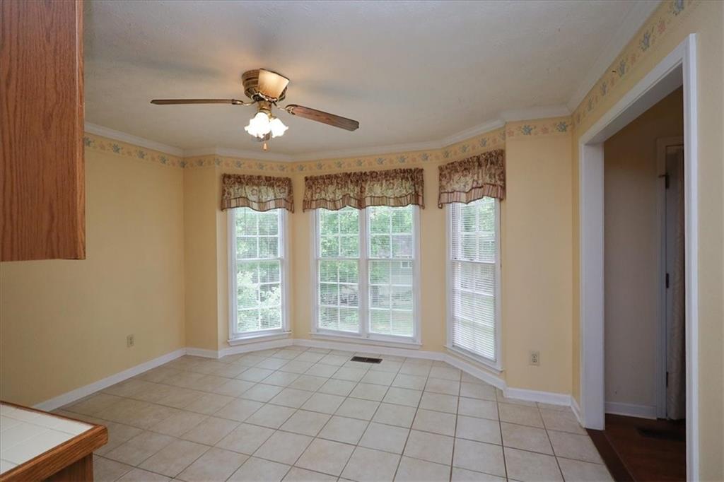 5665 Stewart Woods Drive, Douglasville, Georgia image 9