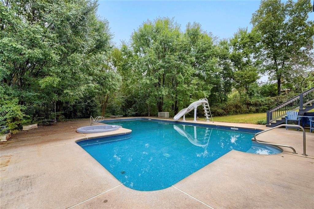 615 Kristen Court