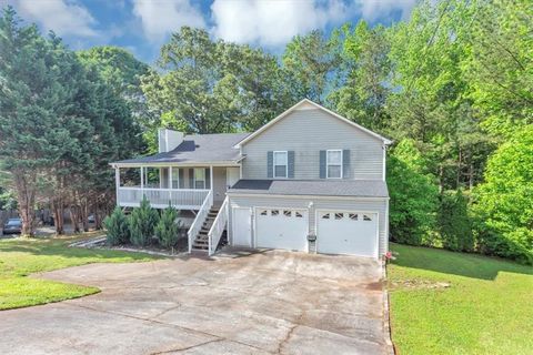 185 WYNGATE Court Dallas GA 30157