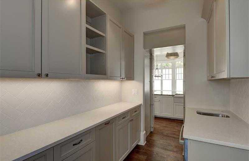 Sandy Springs - Residential