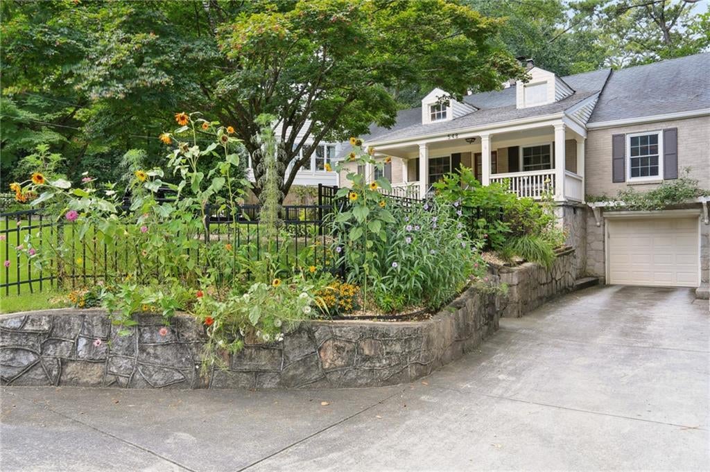 548 E Wesley Road