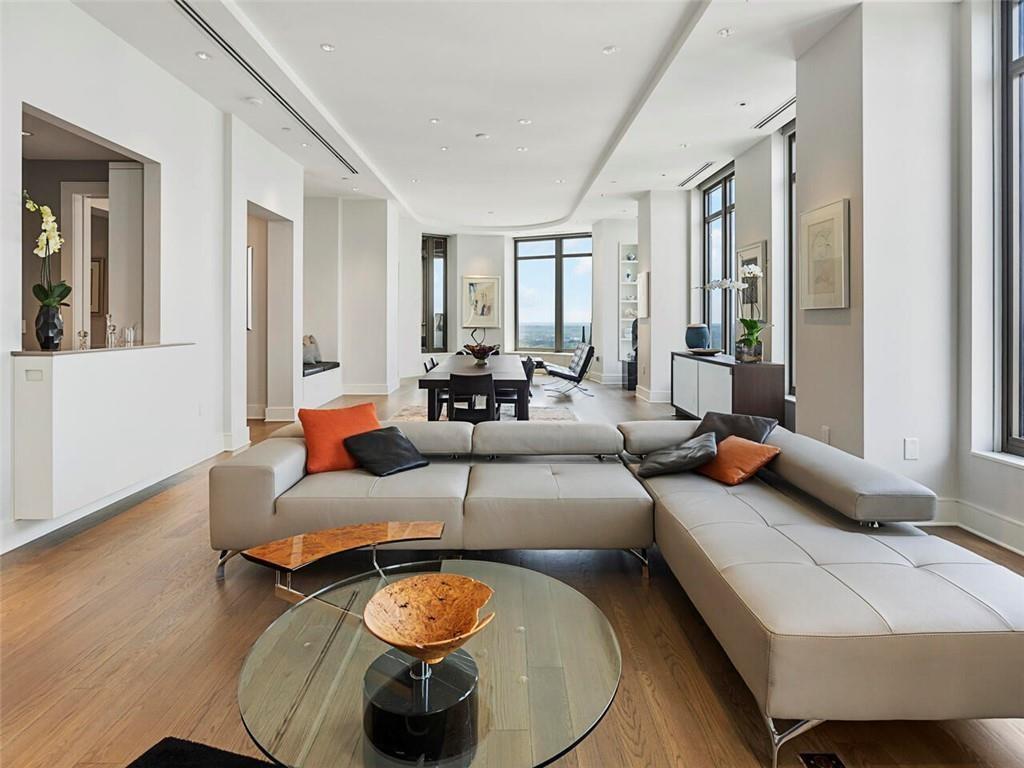 3376 Peachtree Road NE 44B