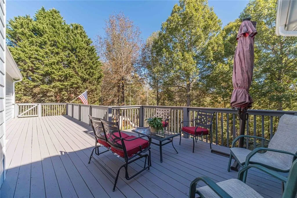 Loganville, Georgia 30052, United States, 5 Bedrooms Bedrooms, ,5 BathroomsBathrooms,Residential,Active,237195