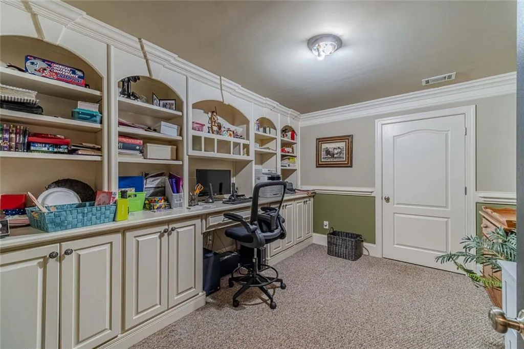 Loganville, Georgia 30052, United States, 5 Bedrooms Bedrooms, ,5 BathroomsBathrooms,Residential,Active,237195