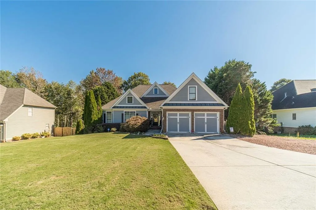 Loganville, Georgia 30052, United States, 5 Bedrooms Bedrooms, ,5 BathroomsBathrooms,Residential,Active,237195