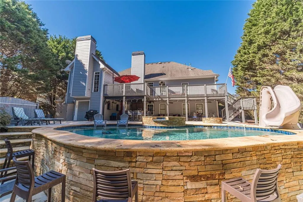 Loganville, Georgia 30052, United States, 5 Bedrooms Bedrooms, ,5 BathroomsBathrooms,Residential,Active,237195