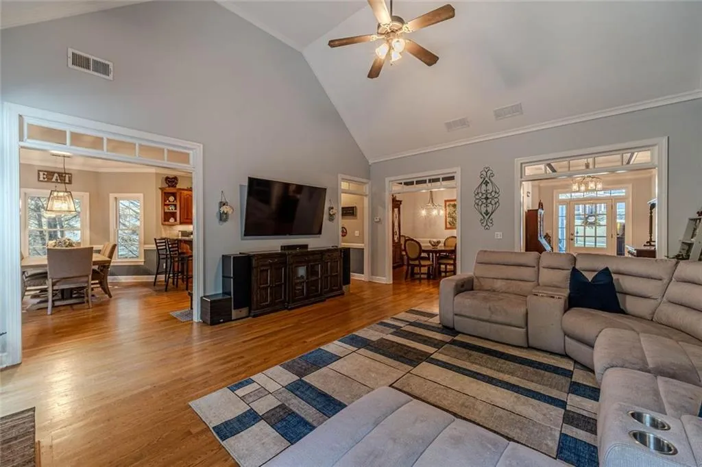 Loganville, Georgia 30052, United States, 5 Bedrooms Bedrooms, ,5 BathroomsBathrooms,Residential,Active,237195