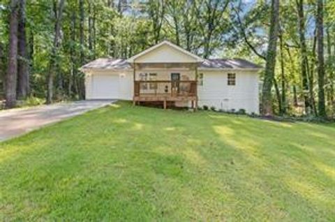 Homes For Rent - 2856 Bay Leaf Drive<br/> Conyers, GA 30094