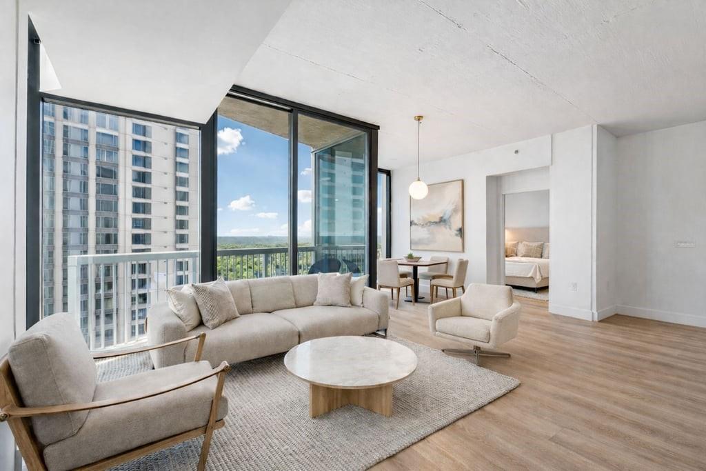 3324 PEACHTREE Road NE 1018