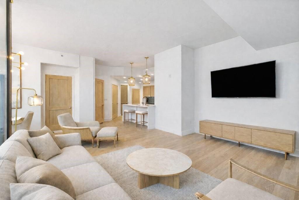 3324 PEACHTREE Road NE 1018