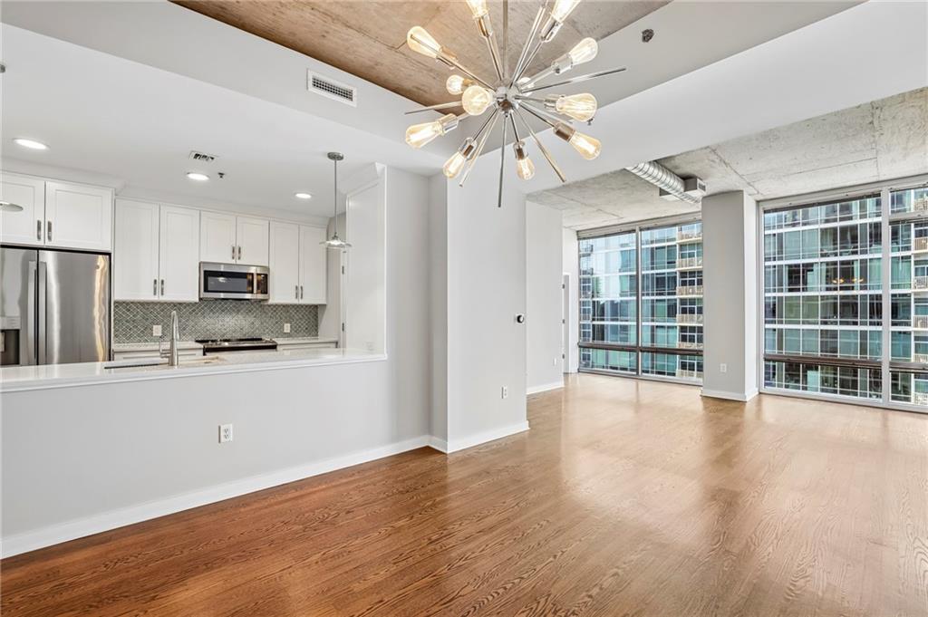 943 Peachtree Street NE 1606