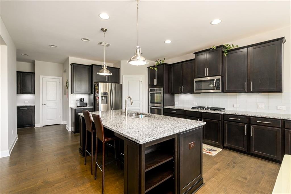 4041 Woodward Walk Lane, Suwanee, Georgia image 11