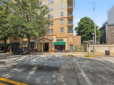 Photo of 230 E Ponce De Leon Avenue #420, Decatur, GA 30030 (MLS # 7841074)
