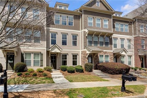 Townhouse For Sale - 755 Village Field Court<br/> Gwinnett County, Suwanee, GA 30024