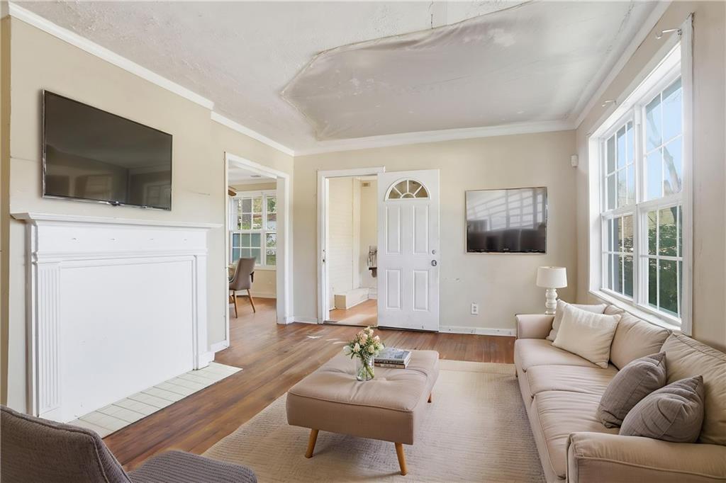 1905 S Gordon Street SW