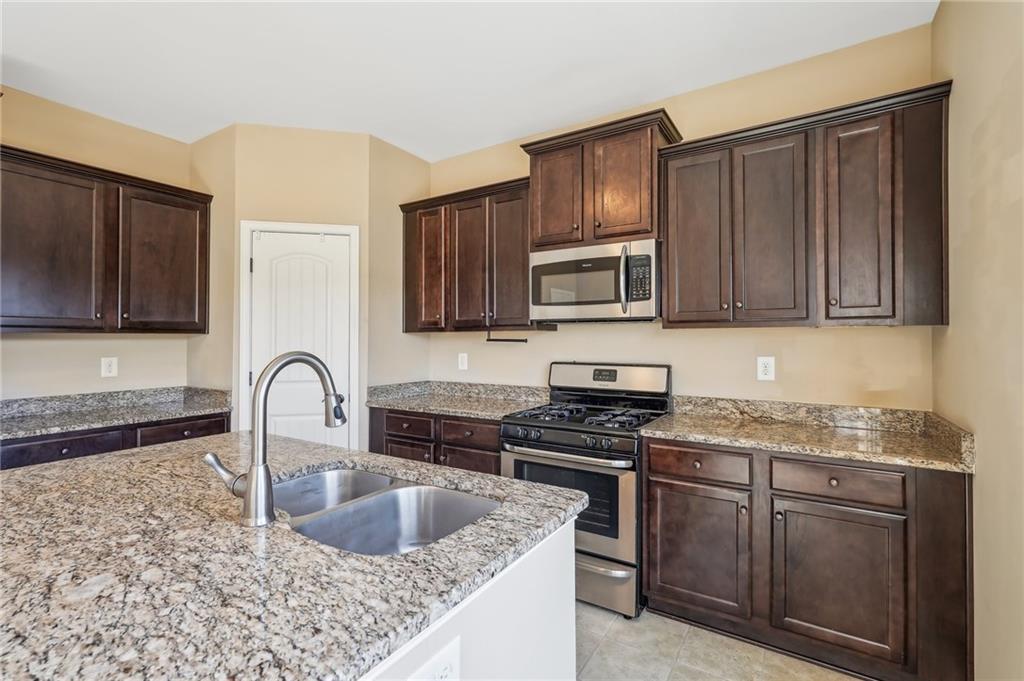 218 Red Hawk Drive, Dawsonville, Georgia image 17