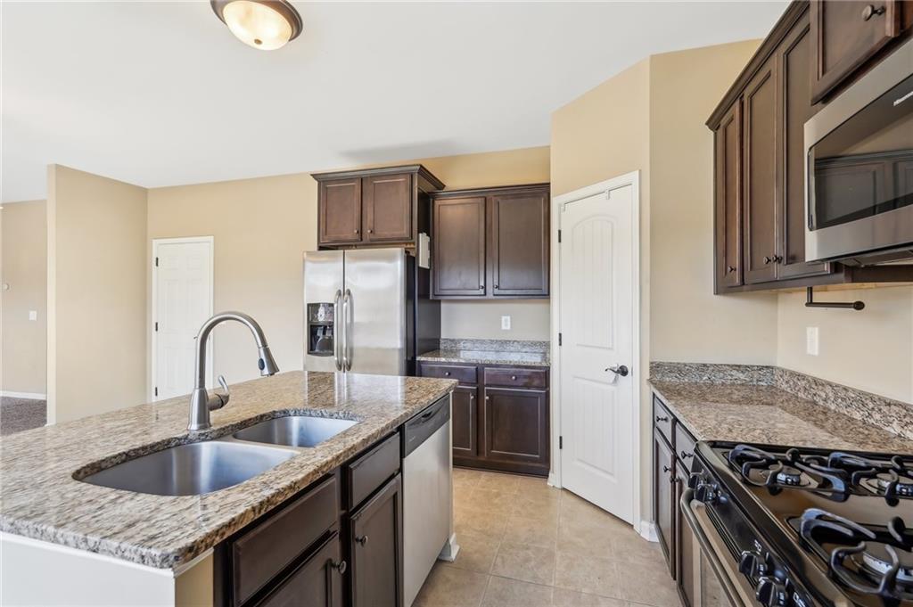 218 Red Hawk Drive, Dawsonville, Georgia image 18