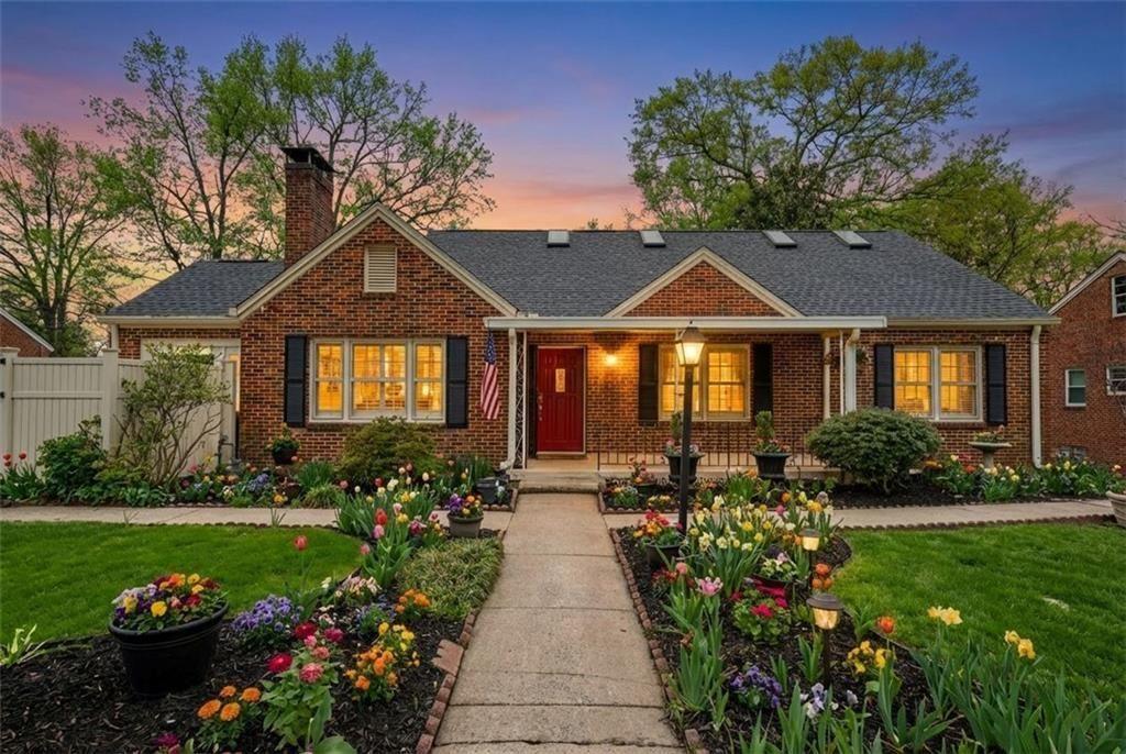 601 Ridgewood Avenue