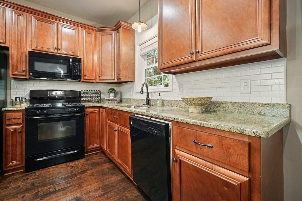 3286 Crawford Circle, Marietta, Georgia image 12
