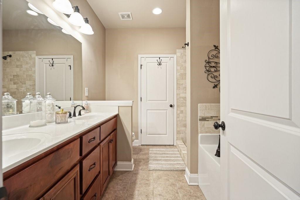 3286 Crawford Circle, Marietta, Georgia image 22
