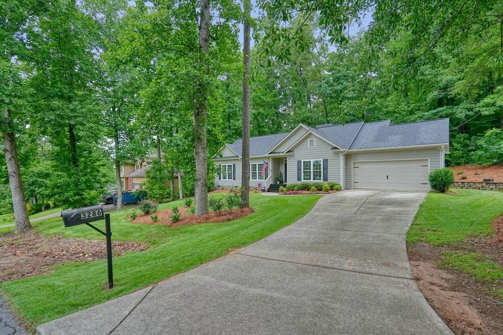 3286 Crawford Circle, Marietta, Georgia image 2