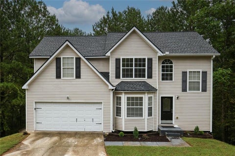 Homes For Sale - 3745 Crowned Eagle Way<br/> Douglasville, GA 30135