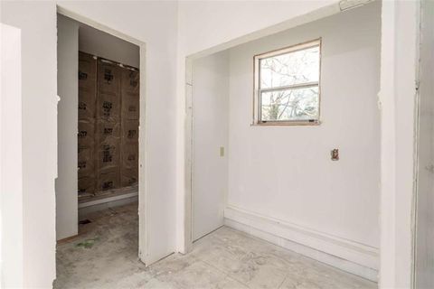 listing image 50